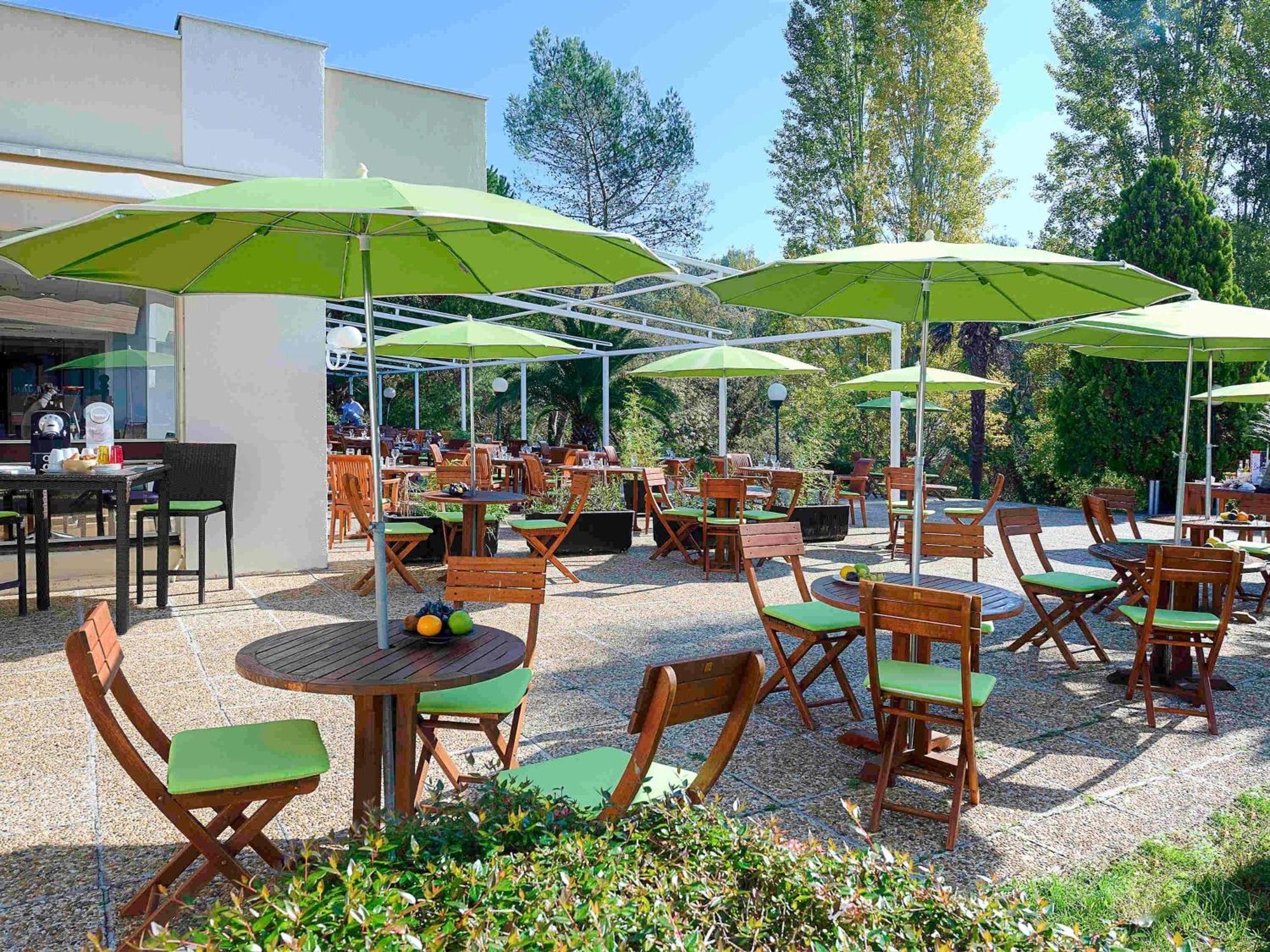Novotel Antibes Sophia Antipolis Вальбон Экстерьер фото
